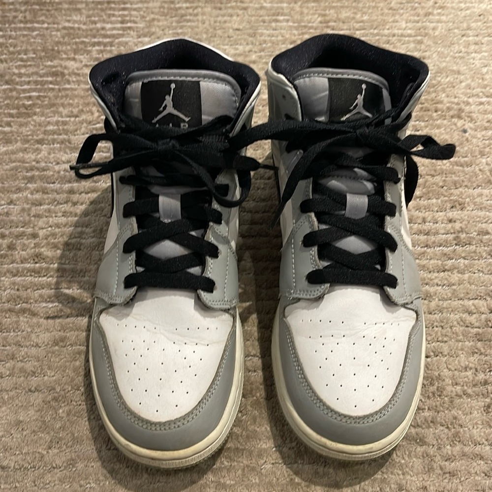 Nike Air Jordan I Mid- light smoke gray, black, white